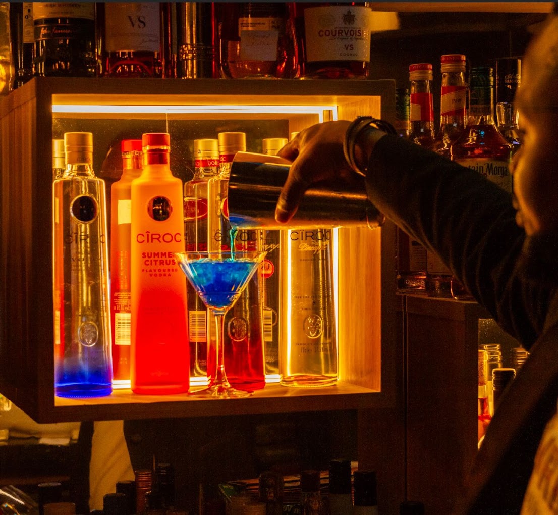 Aso Rock Restaurant & Bar business image in Kettering, Northamptonshire